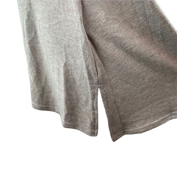 Long sleeve knit v-neck sweater (0023) - Picture 8 of 10